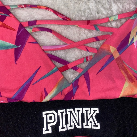 Vs Pink Ultimate Strappy Racerback Sports Bra - Picture 6 of 6